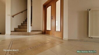 Dům na prodej 8+1, 354m2, 3x balkon, terasa a zahrada 200m2. - 11