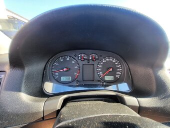 VW Golf 1.6i,74kw, nová STK. - 11