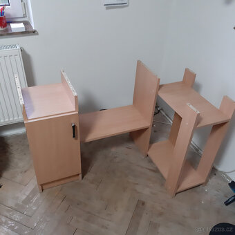 Prodám rohový počítačový stůl - 11