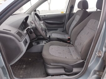 Škoda Fabia 1.2 HTP kombi - 11