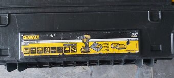 DeWALT aku šroubovák - 11