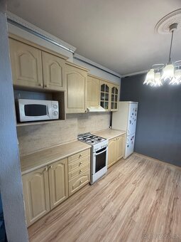 Kuchyňská linka za odvoz - 11