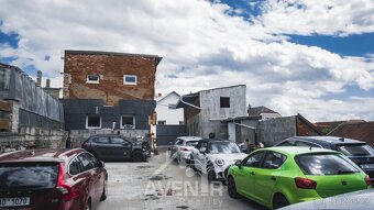 Prodej  Činžovního Domu s Investičním Potenciálem - Kosmonos - 11