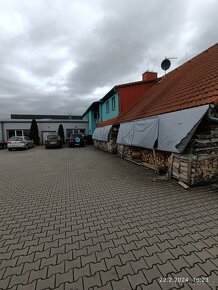 hala, výrobna, autodílna, kancelář a byty - 11