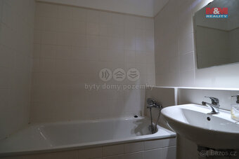 Pronájem bytu 1+kk, 39 m², Praha, ul. Hnězdenská - 11