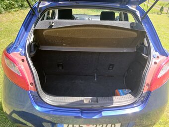 Mazda 2 1.3 55kw Nová STK - 11