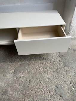 TV stolek Kave Home - 11