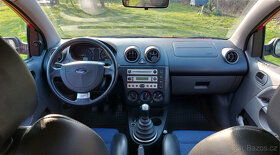 Ford Fiesta 1.4 Duratec, 2002, Sportovní interier - 11