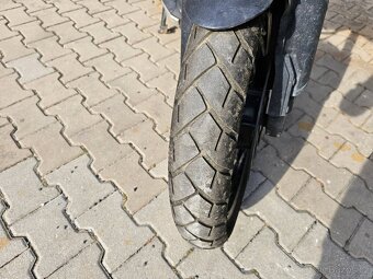 Suzuki DL1000 V-Strom - 11
