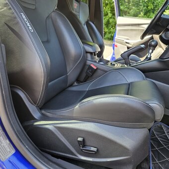 Ford Focus ST MK3 kombi 2.0 Ecoboost - 11