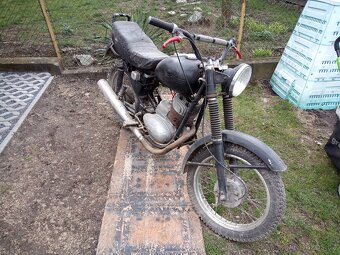 Prodám nevyužité motocykly k renovací a díly - 11