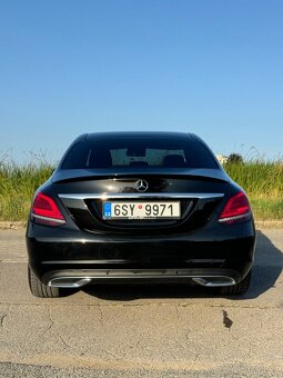 2020 Mercedes C-Class C220d - 11