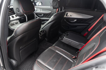 Mercedes-Benz E53 Kombi AMG Multibeam Burmester Masaž - 11