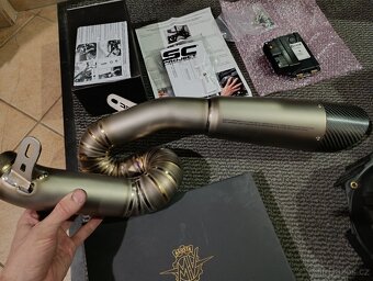 Mv agusta racing kit - 11