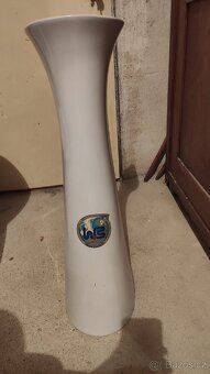 Umyvadlo velké s nohou a baterií vše nové - 11