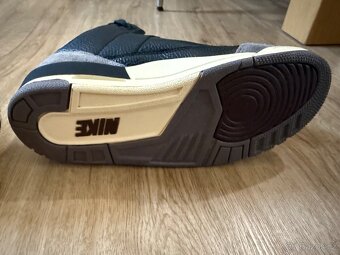 Air Jordan 3 Retro OG SP A Ma Maniére - 11