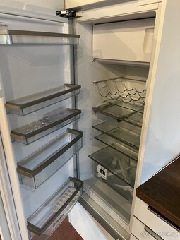 Moderní kuchyň se všemi spotřebiči - 11