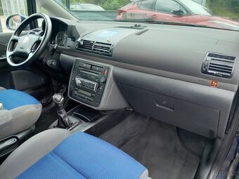 Sharan 1.8T 110kw 2005 facelift 7-míst edice business - 11