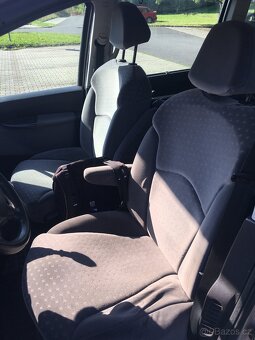 Peugeot 807; 2,2l; 94kW - 11