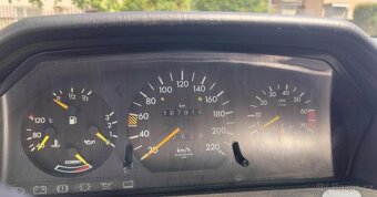 MERCEDES BENZ 124 - 11