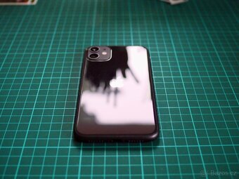 Apple iPhone 11 - 128 GB (Black) - 11