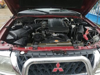 Mitsubishi Pajero Sport - 11