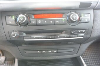 PRODÁM BMW X5 xDrive30d - 11