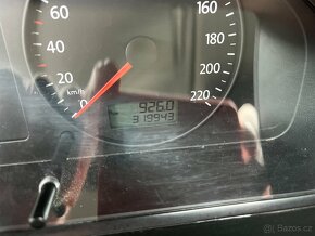 prodám  VW MULTIVAN  2,5 TDI  7 míst  ZÁRUKA - 11