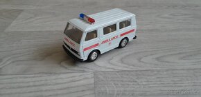 autíčka - angličáky ambulance (sanitky) - 11