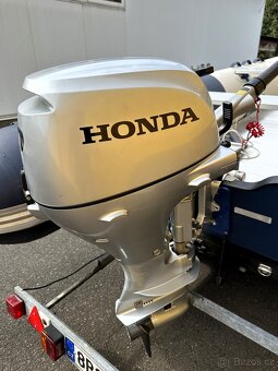 Motorový člun ZODIAC ZOOM s motorem HONDA BF20 - 11
