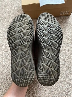 Nové pánské kožené boty Baťa se zateplením - č. 42 - 11