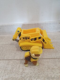 Tlapková patrola - 11