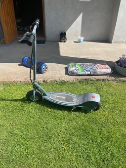 Elektrická koloběžka Razor e300s - 11