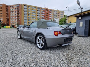 BMW Z4 CABRIO,2.5i,141KW,LPG,AUTOMAT,XENON,KŮŽE,DVĚ STŘECHY - 11