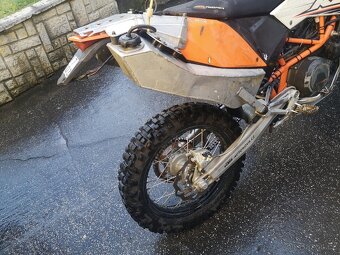 KTM 690 Enduro - 11