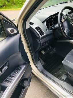 Prodám Mitsubishi OUTLANDER 2.2D - 11
