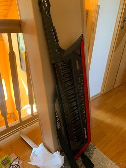 Prodám Roland Edge s přepravním pouzdrem  - Nový - 11