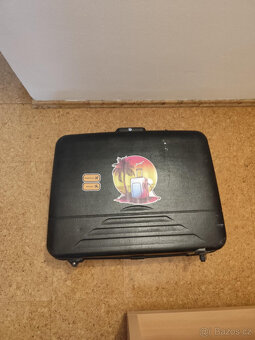 Cestovní kufry skořepinové - 11