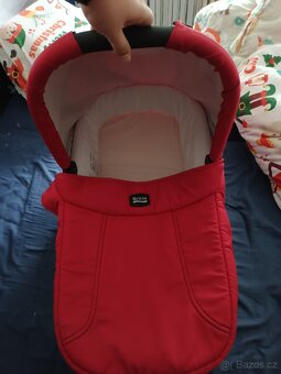 Kočárek Britax + stupátko ke kočárku - 11