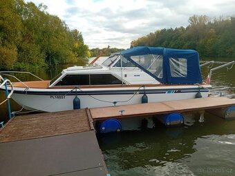 Kajutová loď Polaris 7,60 - 11