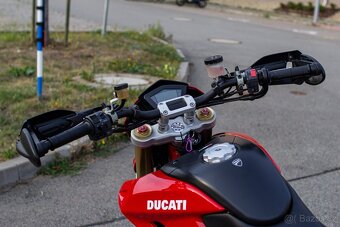 Ducati Hypermotard 1100S - 11