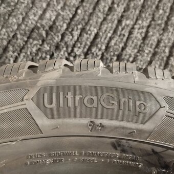 Kola na Mercedes-Benz 6,5Jx16" ET44 pneu GoodYear 205/60 R1 - 11
