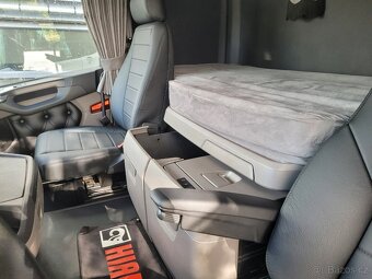Scania R460 6x2 / Nosič kontejnerů Hiab / 242tkm - 11