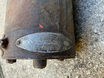 Dynamo Scintilla, Auto Lite a 2x Bosch asi 100 let staré - 11