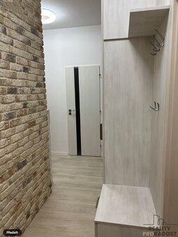 Pronájem bytu 2+1 70 m² s balkónem, ul. Musílkova, Praha - K - 11