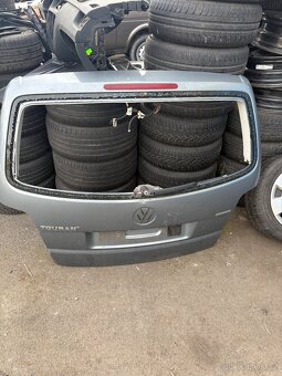 Touran 1T2 dveře kapota - 11