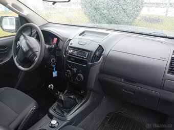 Isuzu D-max Space Cab Custom 4WD - 11