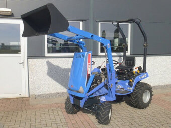 Traktor Iseki TXG23 4wd HST - 11