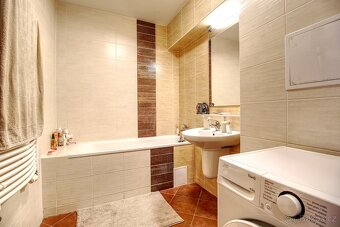 Byt 2+kk, 58 m² s balkonem, Hradec Králové – ul. Rybova. - 11