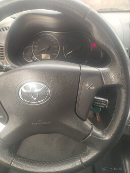 Toyota Avensis 2.2 nafta - 11